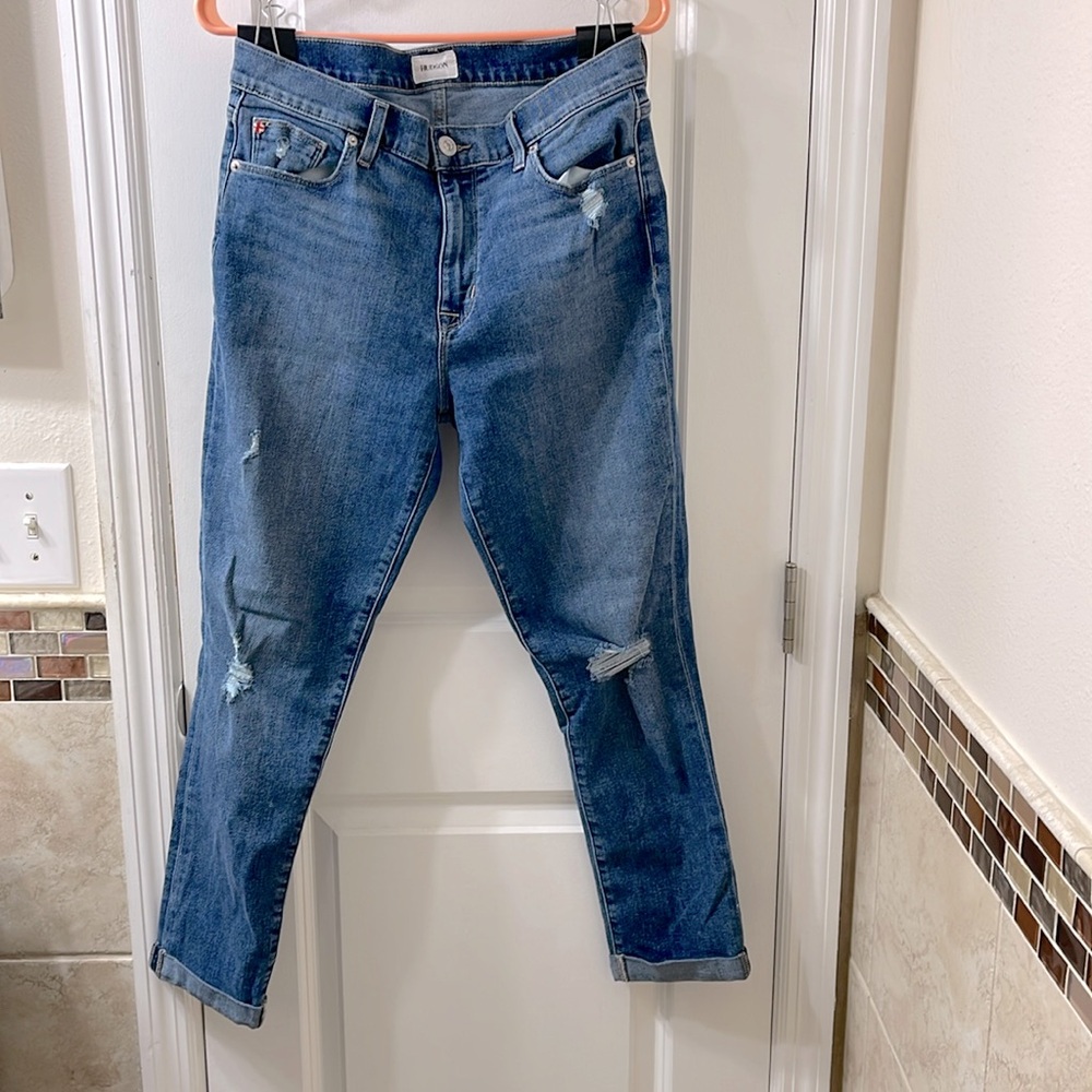 Hudson Natalie Midrise Slim Boyfriend Crop, Claire Wash. Rolled hem. Size 30